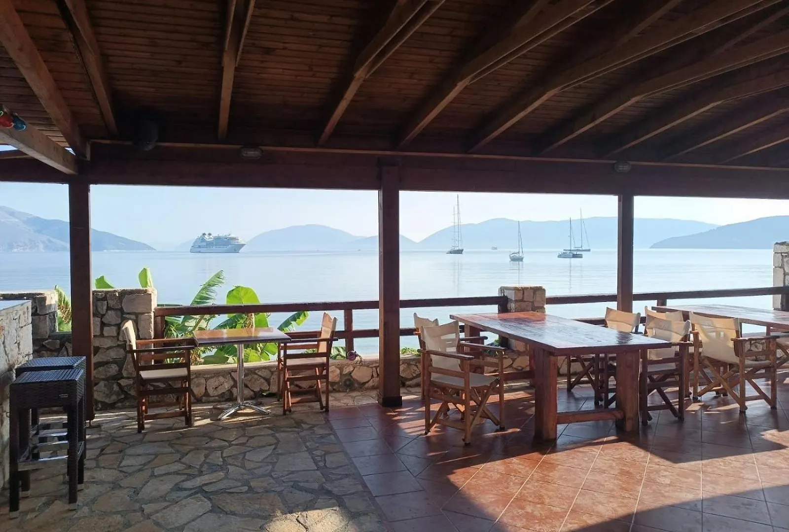 Campeggio Camping Karavomilos Sami
