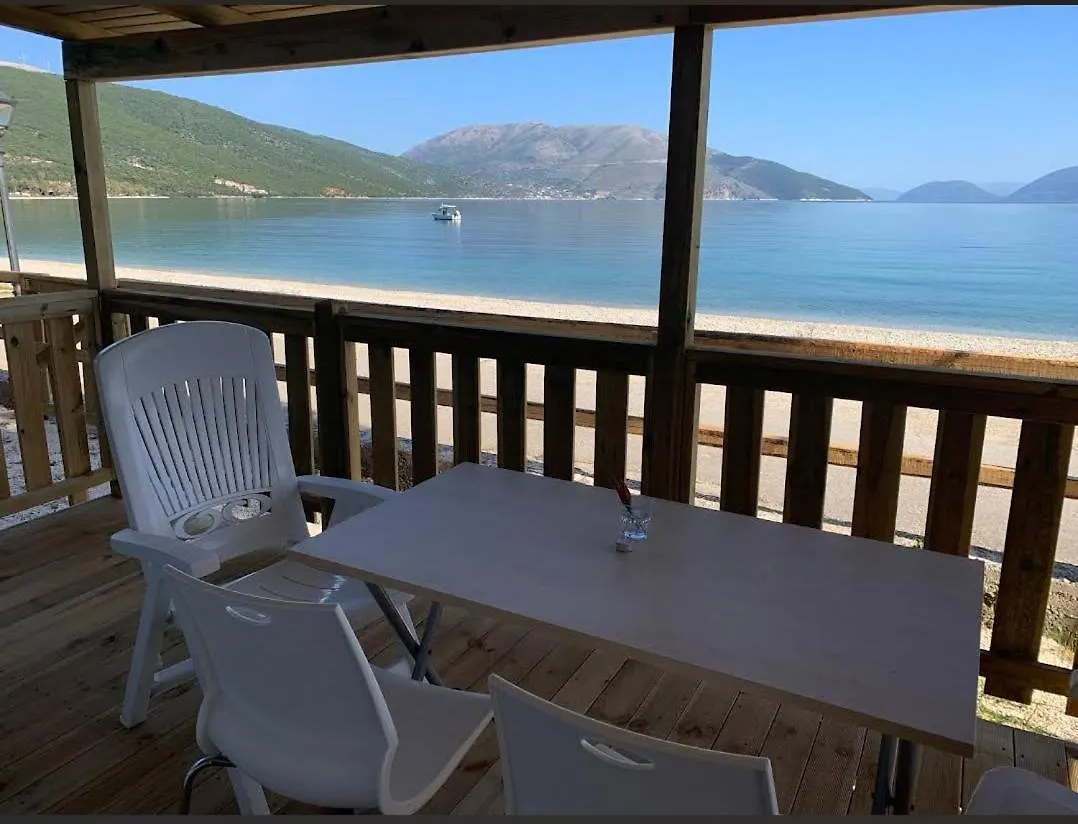 Campeggio Camping Karavomilos Sami