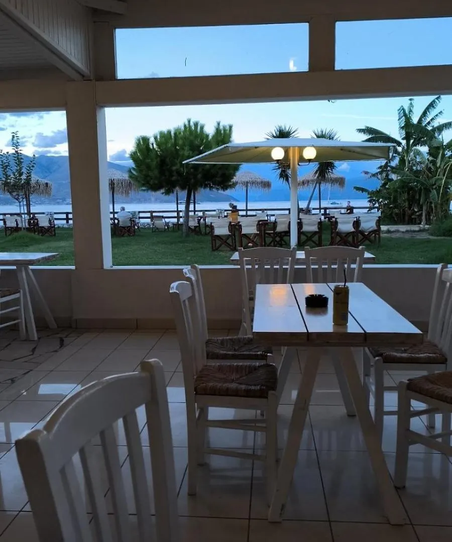 Camping Karavomilos Sami
