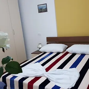 https://appartamentto-giallo.albaniahotels.org