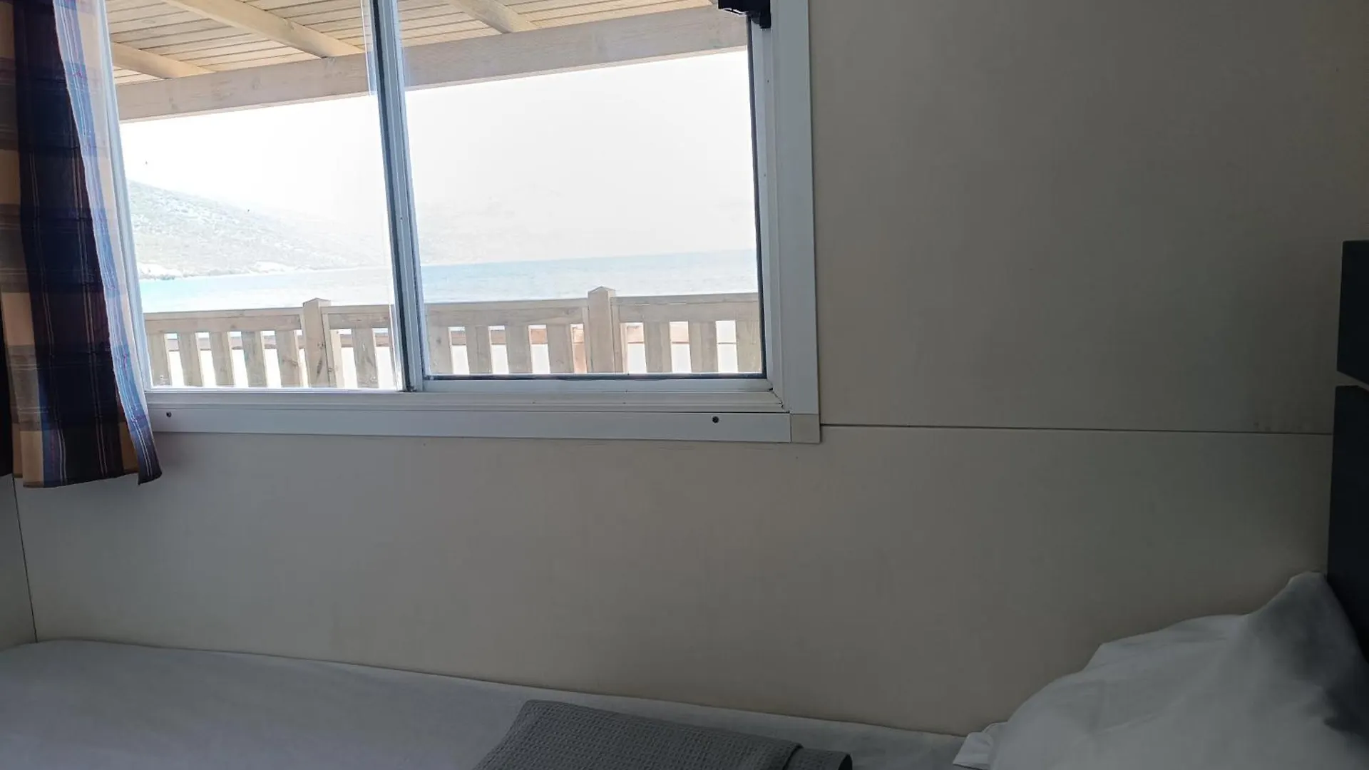 Camping Karavomilos Sami